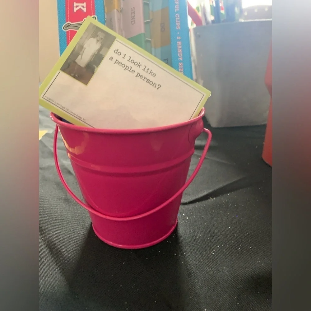 Colorful Task Clips Set with Pink Bucket and note pad, NwT